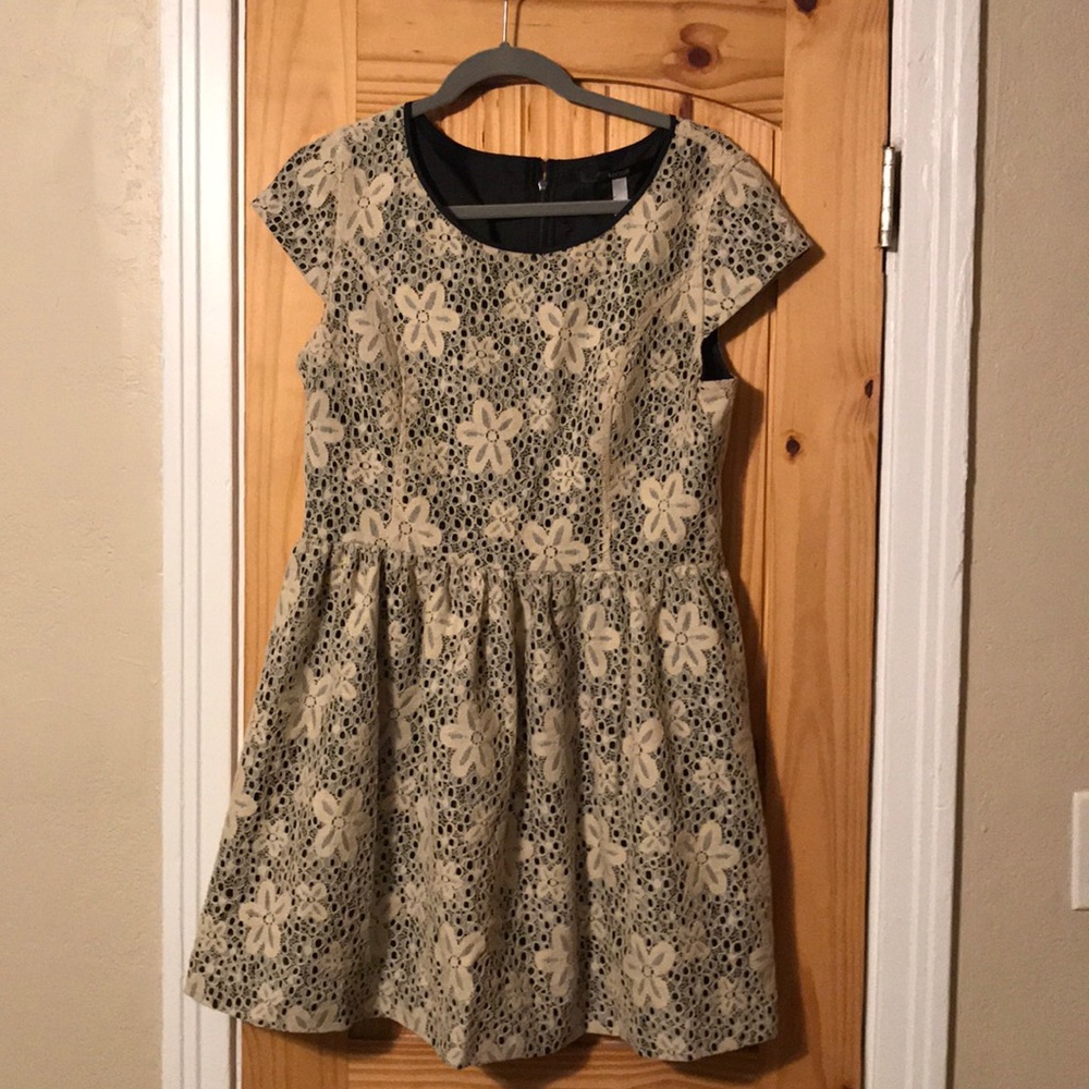 Kensie Lace Dress